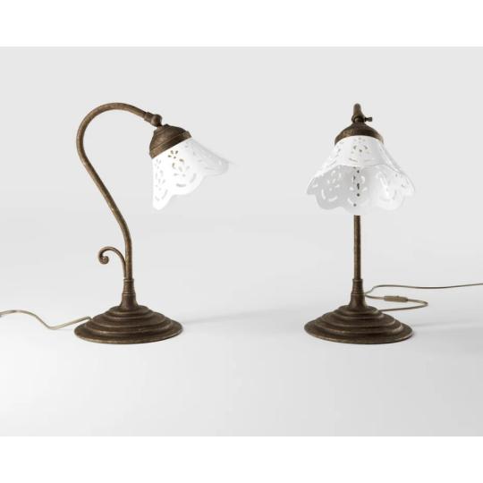 mediterran porcelan feher nappali hangulatfeny lampaburas asztali lampa vintage klasszikus country olvasolampa haloszoba videki romantikus csipkes lampak.jpg